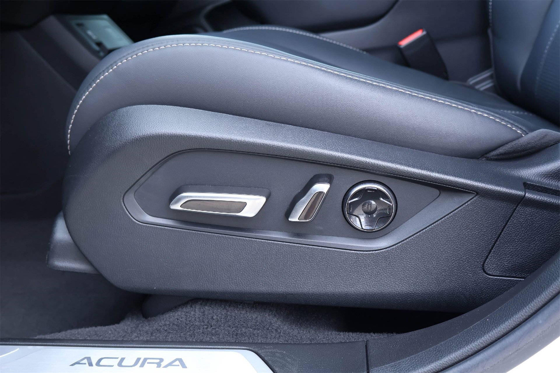 Used 2023 Acura RDX w/ Technology Package image 24