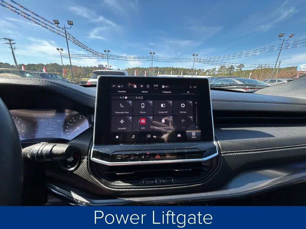 Used 2024 Jeep Compass Latitude w/ Convenience Group image 40