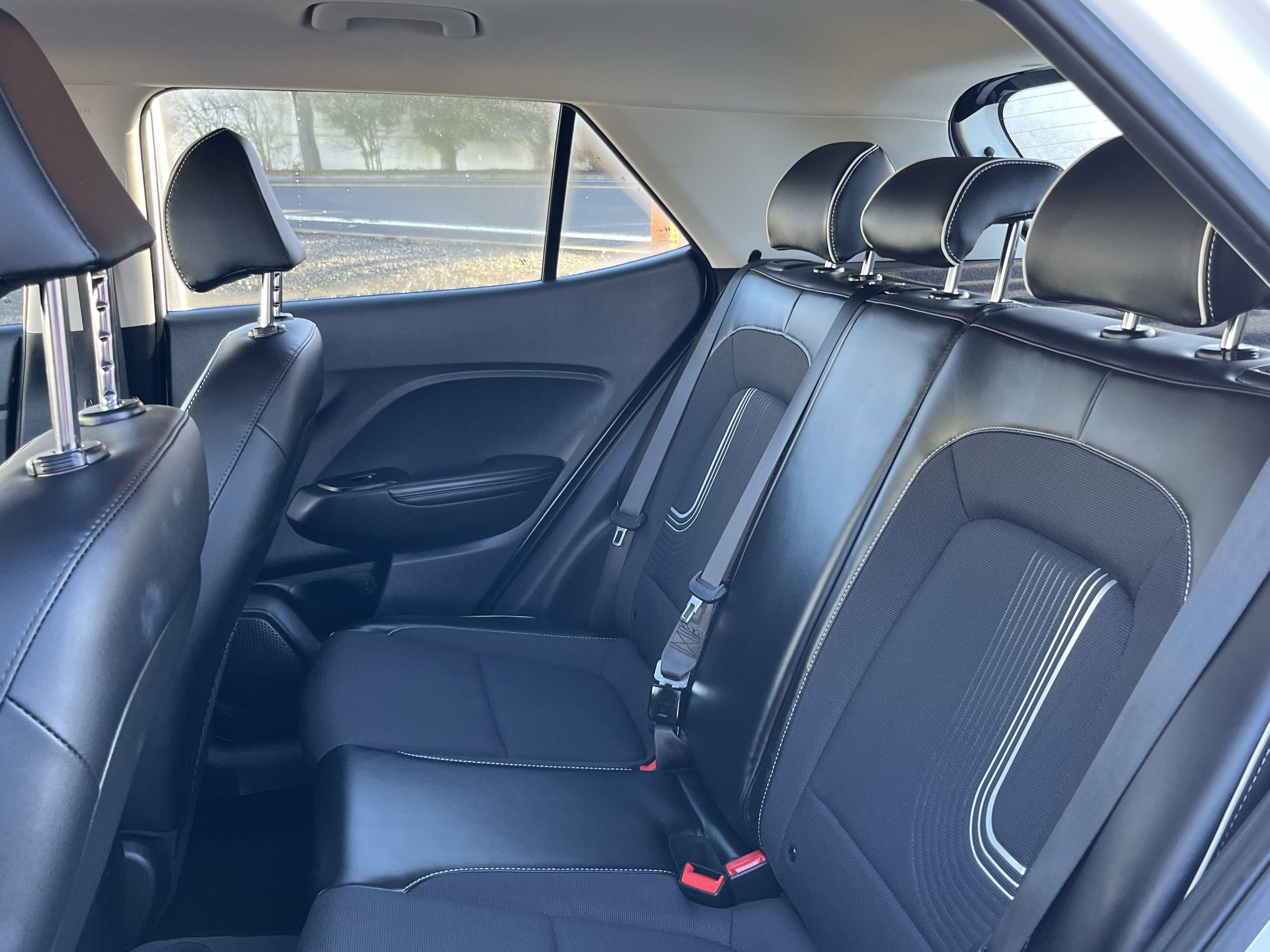 Certified 2023 Hyundai Venue Limited image 14