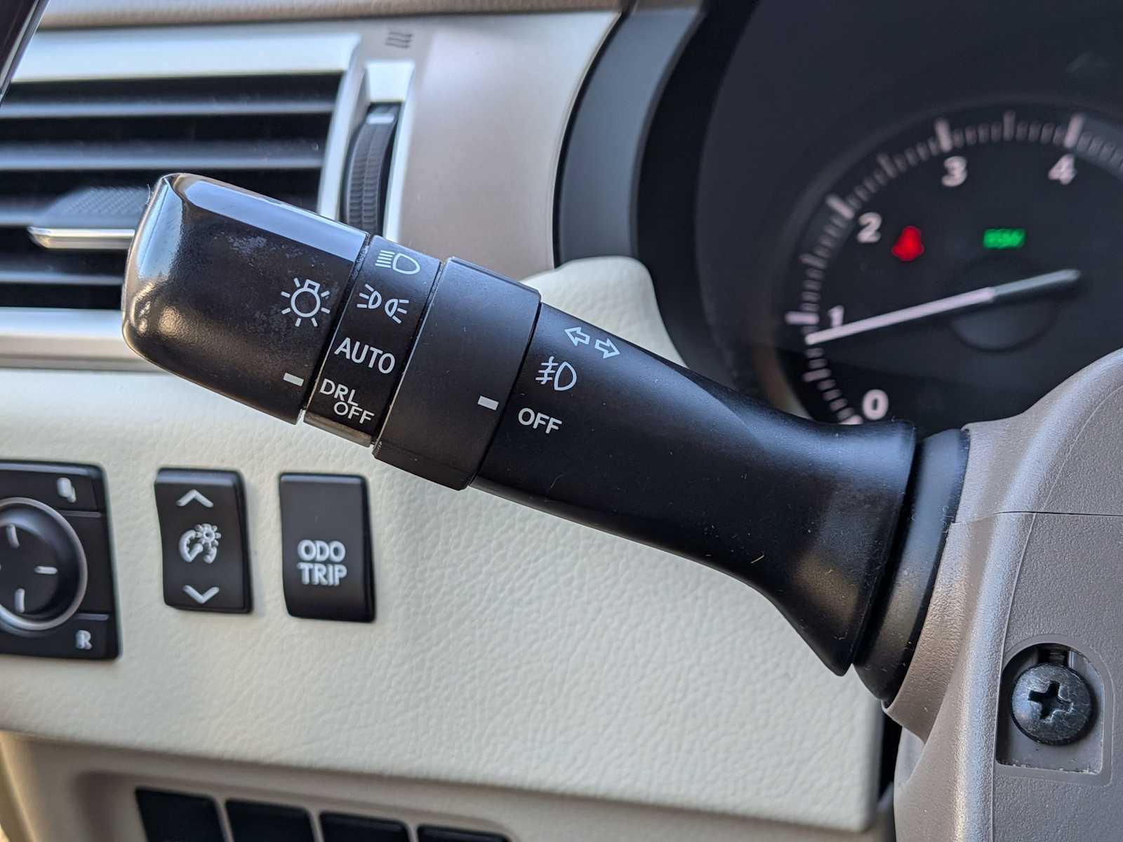 Used 2016 Lexus GX 460 w/ Premium Package AWD/4WD image 27