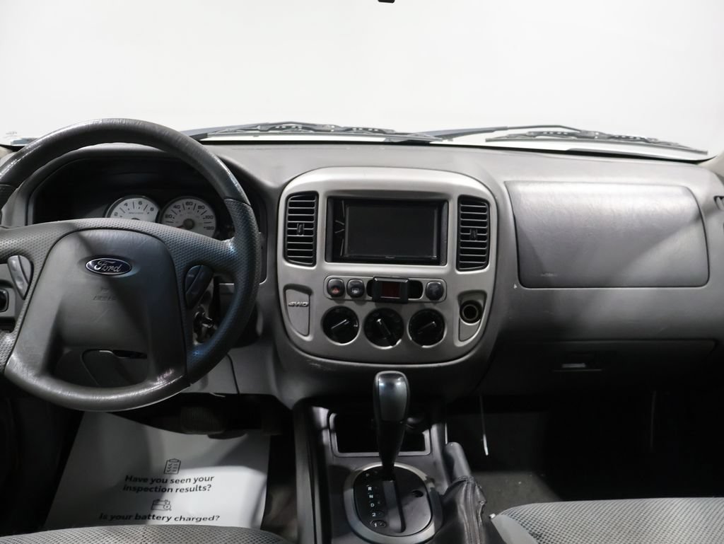 Used 2005 Ford Escape XLT AWD/4WD image 17