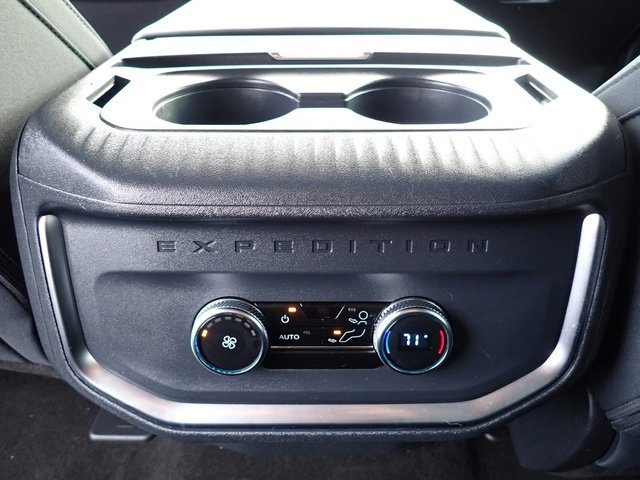 Used 2025 Ford Expedition Active image 21