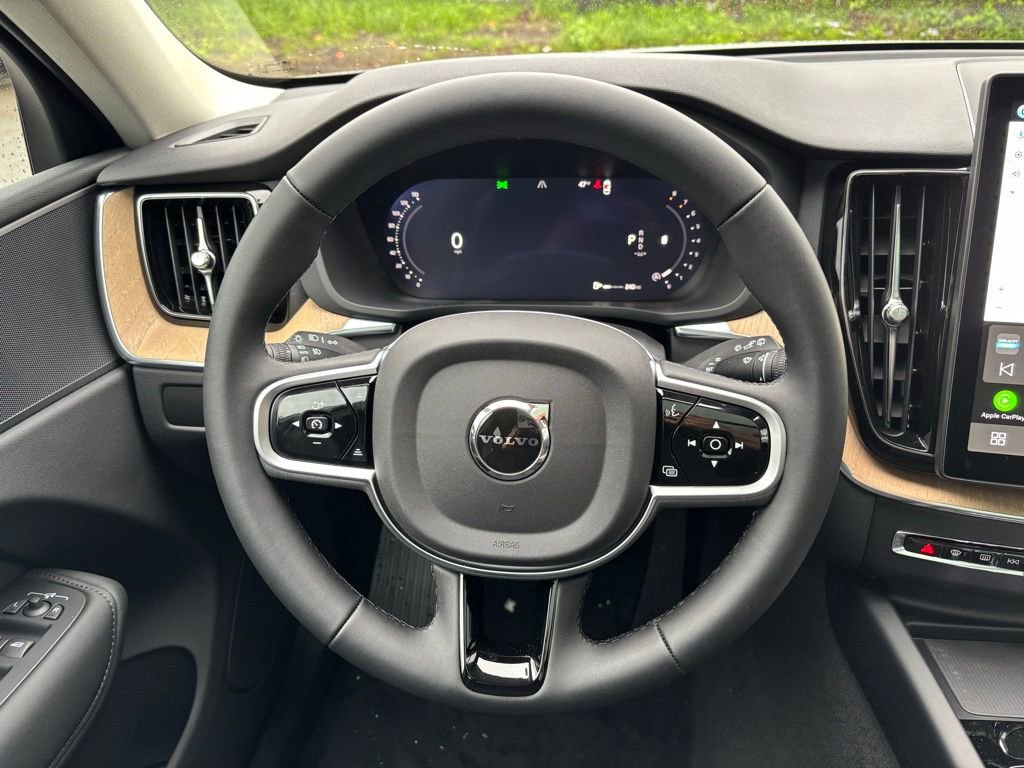 New 2026 Volvo XC60 B5 Core w/ Protection Package Premier AWD/4WD image 11