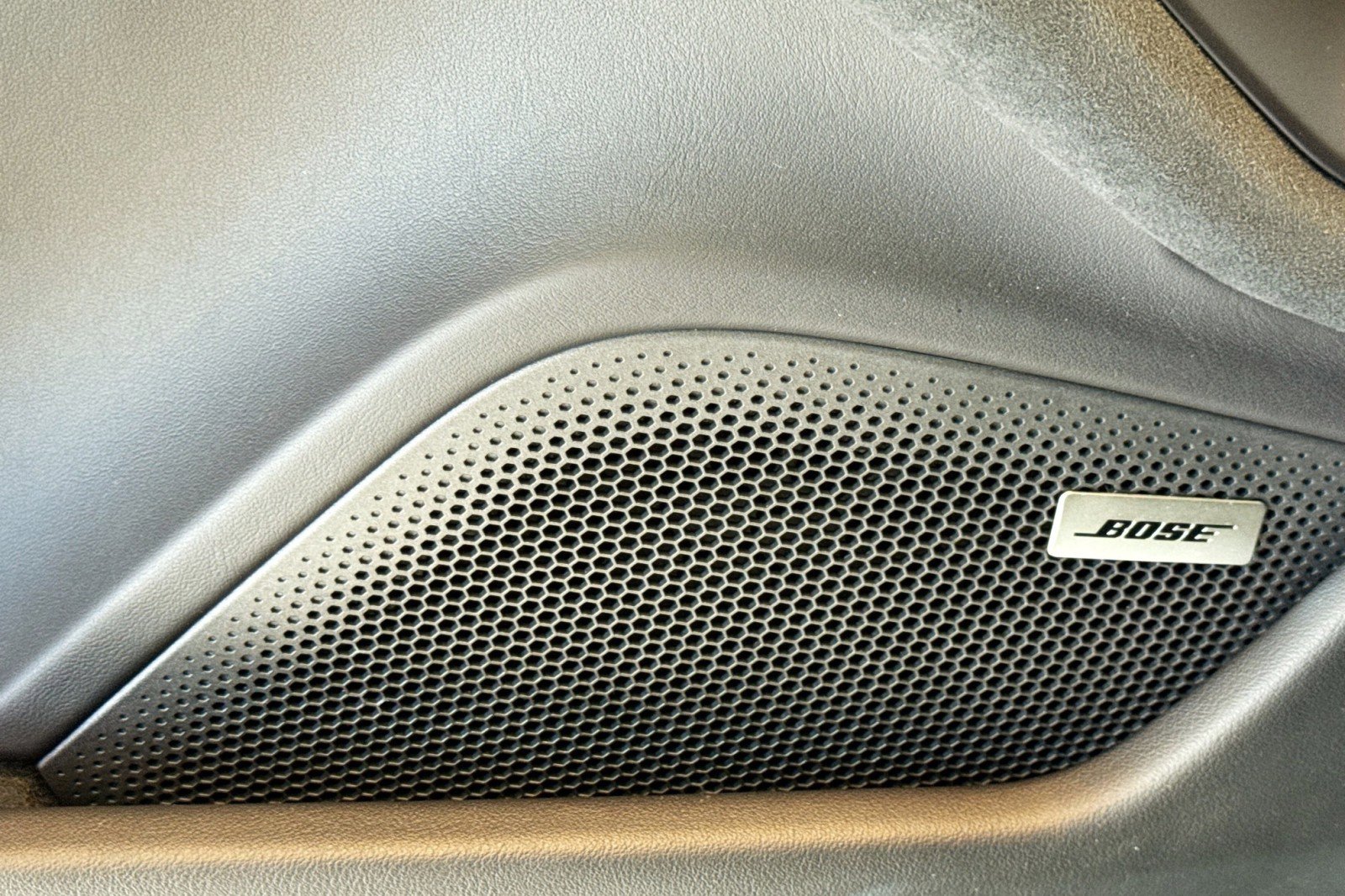 Used 2023 Porsche Taycan GTS image 18