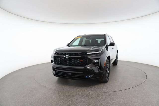 Used 2025 Chevrolet Traverse RS w/ LPO, Floor Liner Package image 32