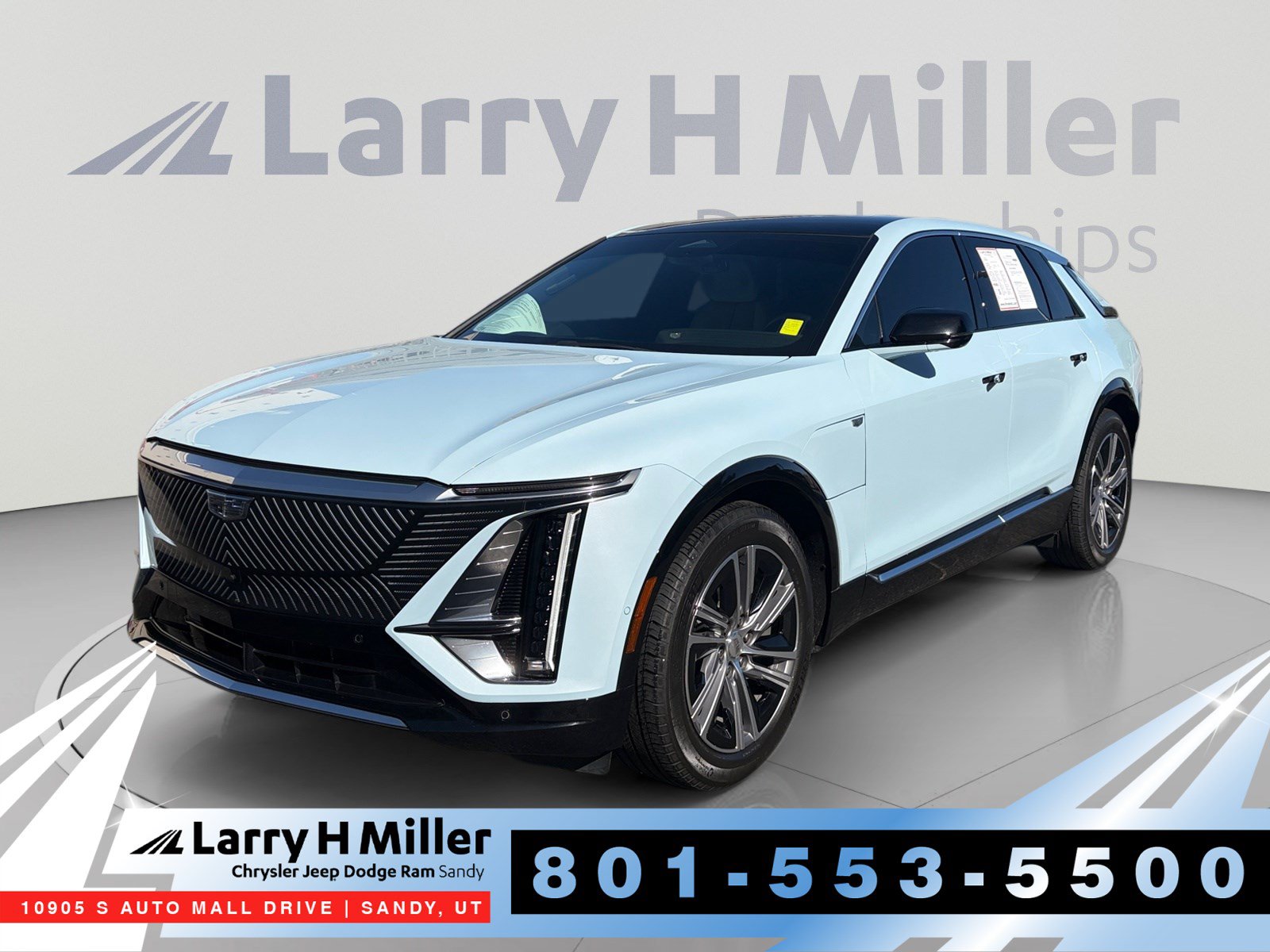 Used 2024 Cadillac Lyriq Luxury w/ LPO, Floor Liner Package AWD/4WD video 1