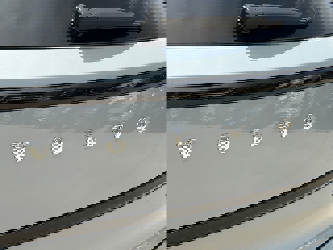 New 2025 Volvo EX30 Plus w/ Protection Package Premier image 7