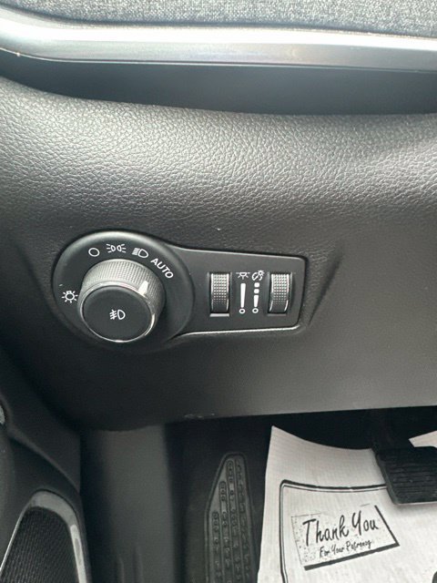Used 2024 Jeep Compass Latitude AWD/4WD image 41