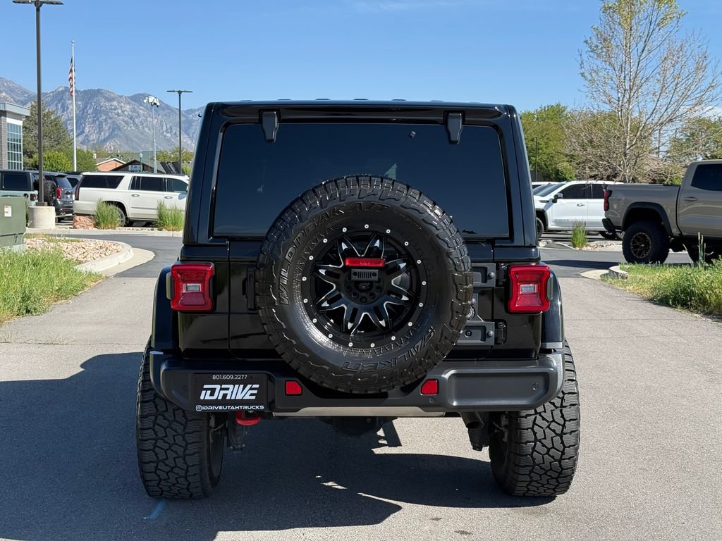 Used 2022 Jeep Wrangler Unlimited Rubicon w/ LED Lighting Group AWD/4WD image 11