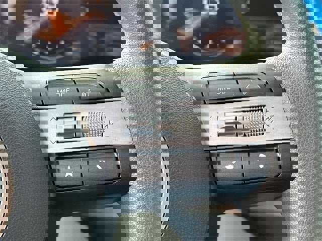 Used 2024 Hyundai Kona SE image 31