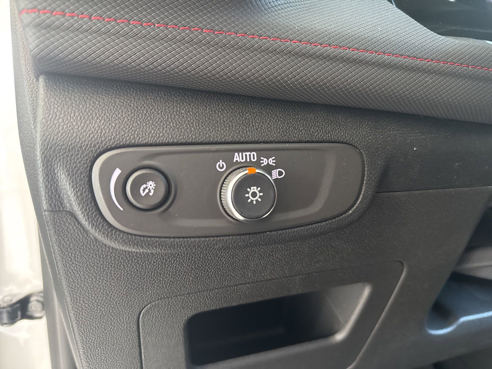 New 2026 Chevrolet TrailBlazer RS w/ Convenience Package image 20