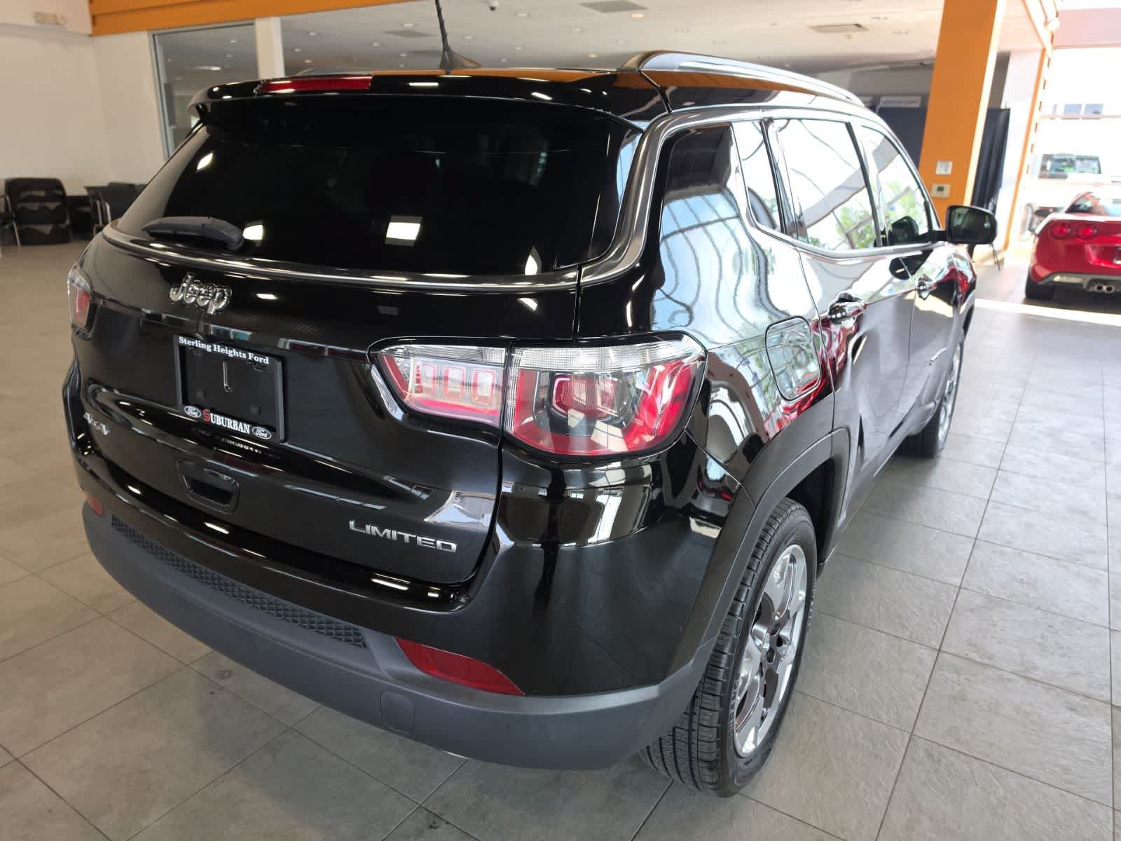 Used 2019 Jeep Compass Limited AWD/4WD image 8