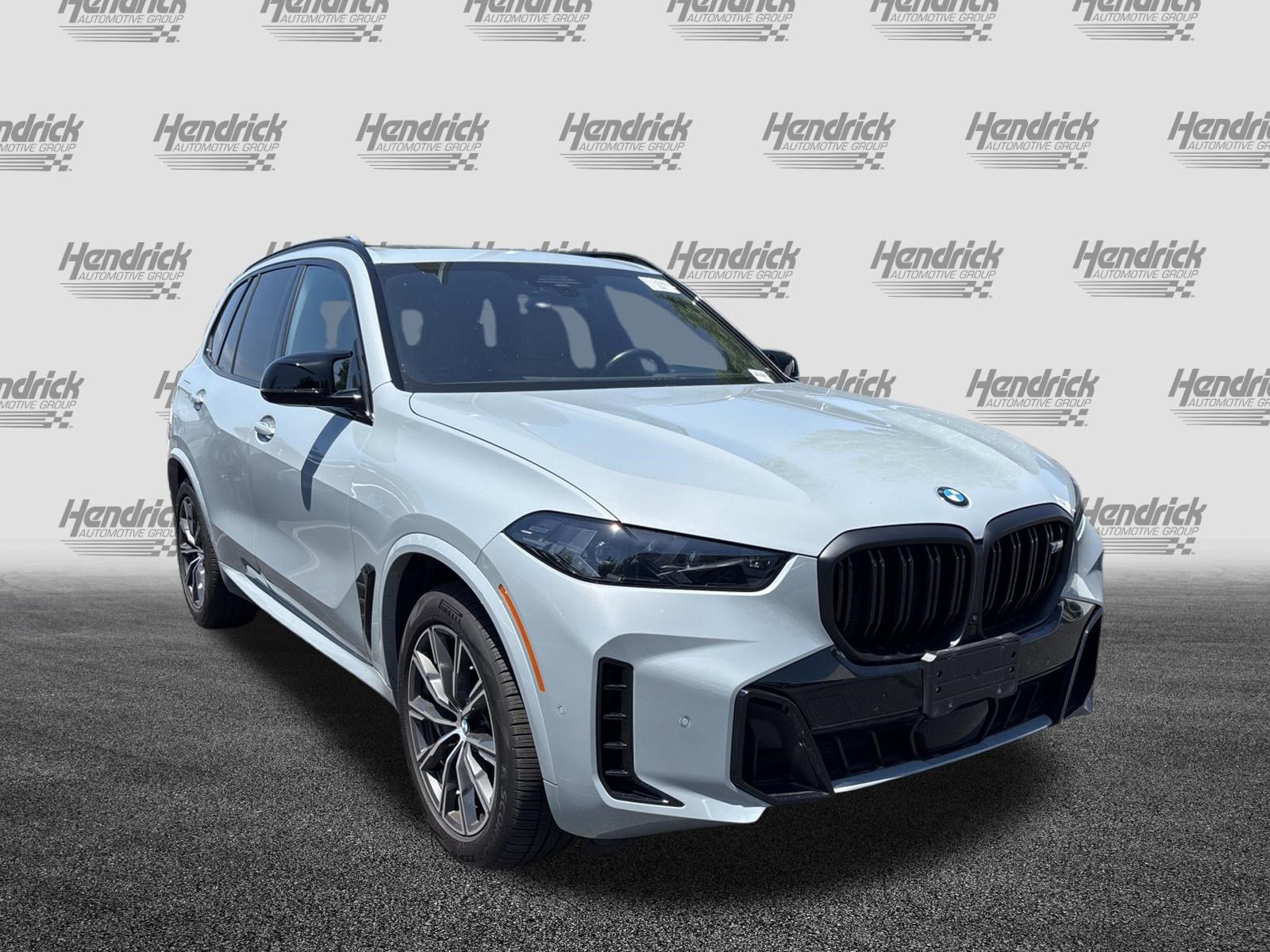 Certified 2025 BMW X5 M60i AWD/4WD image 3