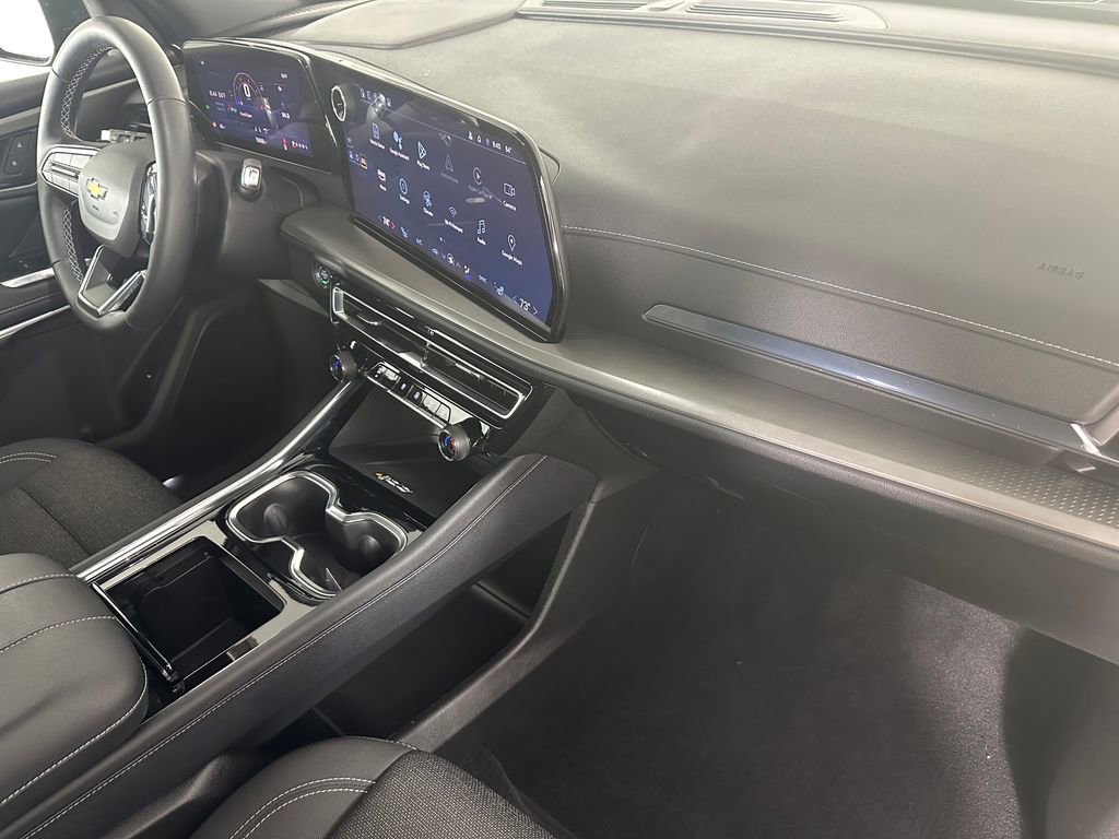 Used 2024 Chevrolet Traverse LT w/ LPO, Floor Liner Package image 33
