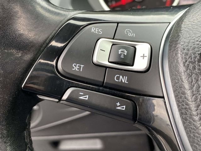 Used 2018 Volkswagen Tiguan SEL image 26