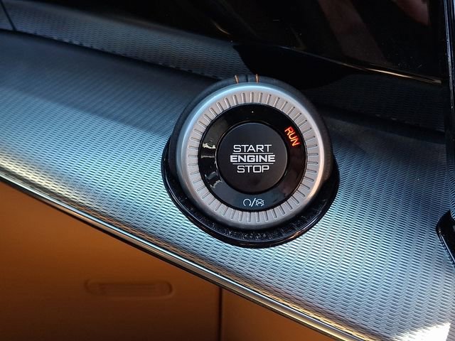 Used 2023 Jeep Grand Wagoneer Series III image 30