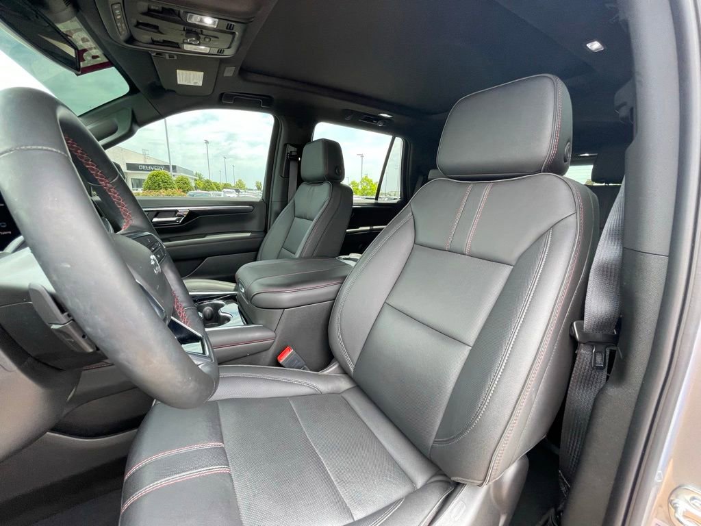 Used 2025 Chevrolet Tahoe RST w/ Comfort Package AWD/4WD image 21