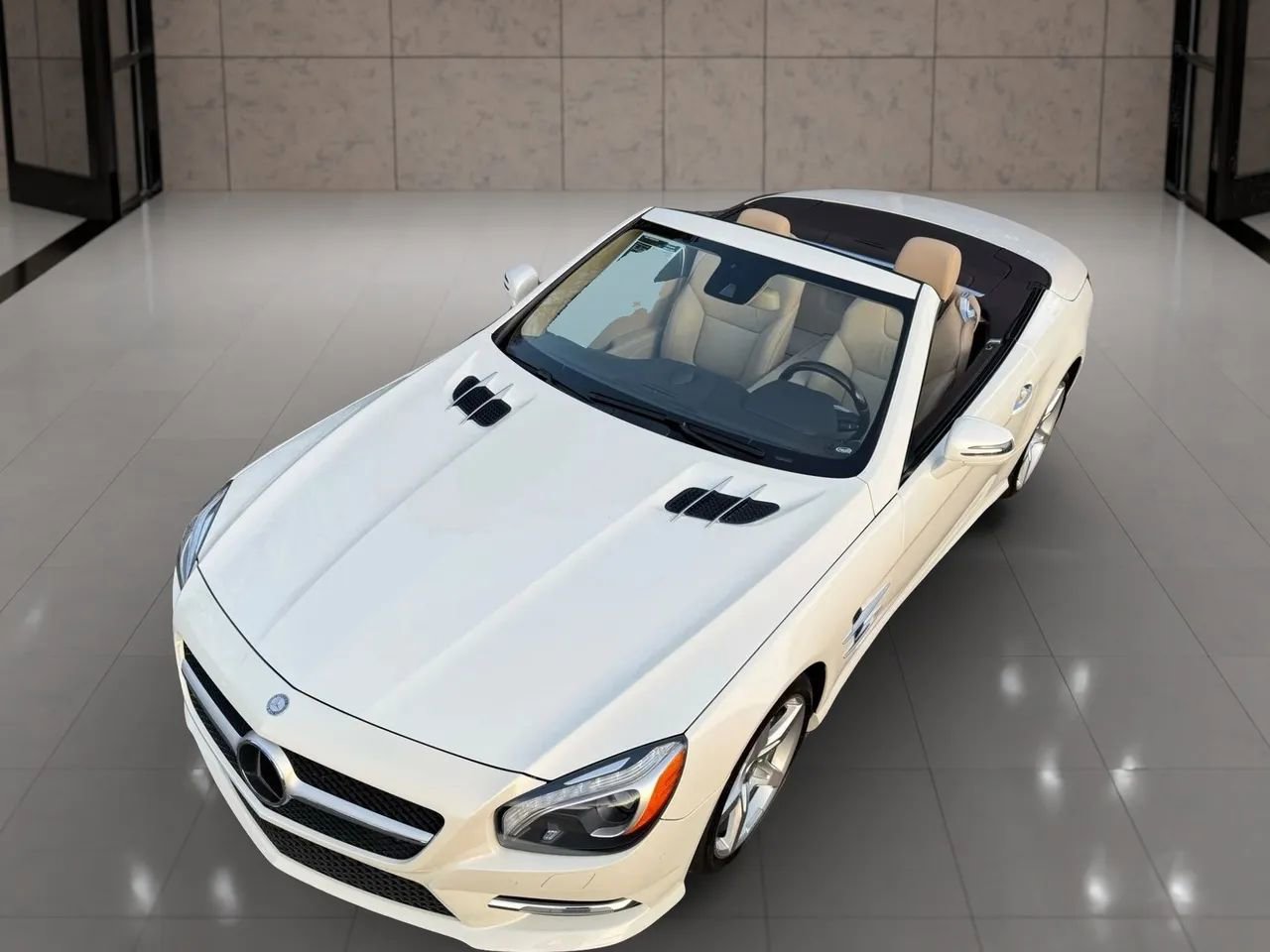 Used 2014 Mercedes-Benz SL 550 image 25