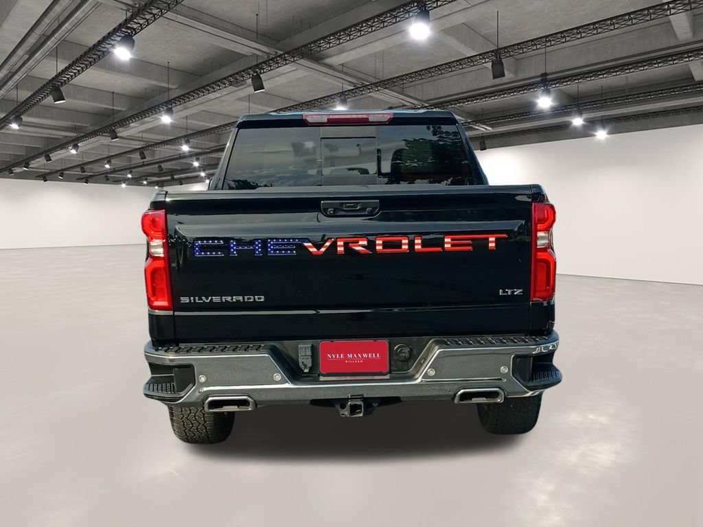 Used 2023 Chevrolet Silverado 1500 LTZ w/ LTZ Convenience Package II AWD/4WD image 15