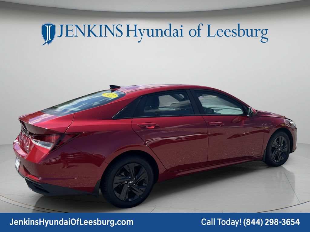 Certified 2023 Hyundai Elantra SEL w/ Preferred Accessory Package FWD image 5