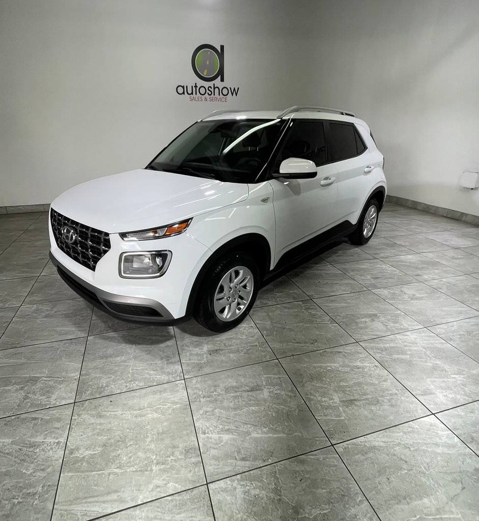 Used 2020 Hyundai Venue SEL image 10