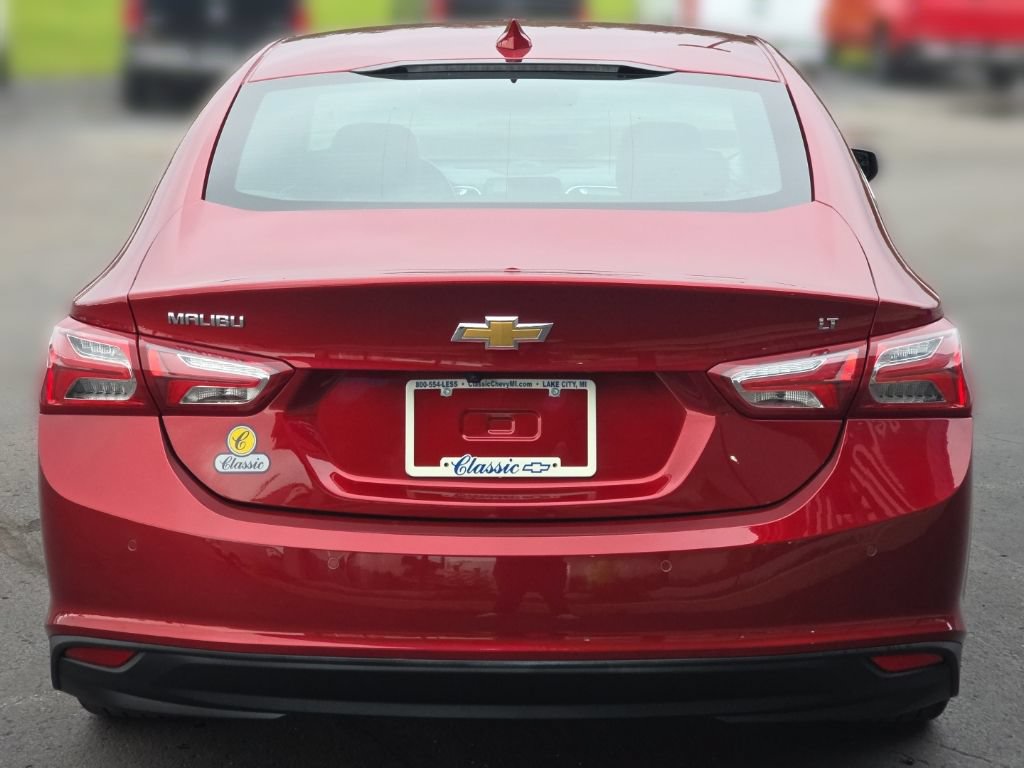 Used 2023 Chevrolet Malibu LT w/ Driver Confidence Package FWD image 5