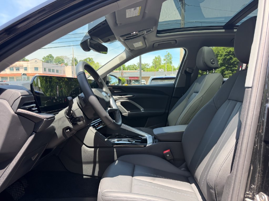 Used 2025 Audi Q5 Premium w/ Premium Plus AWD/4WD image 18
