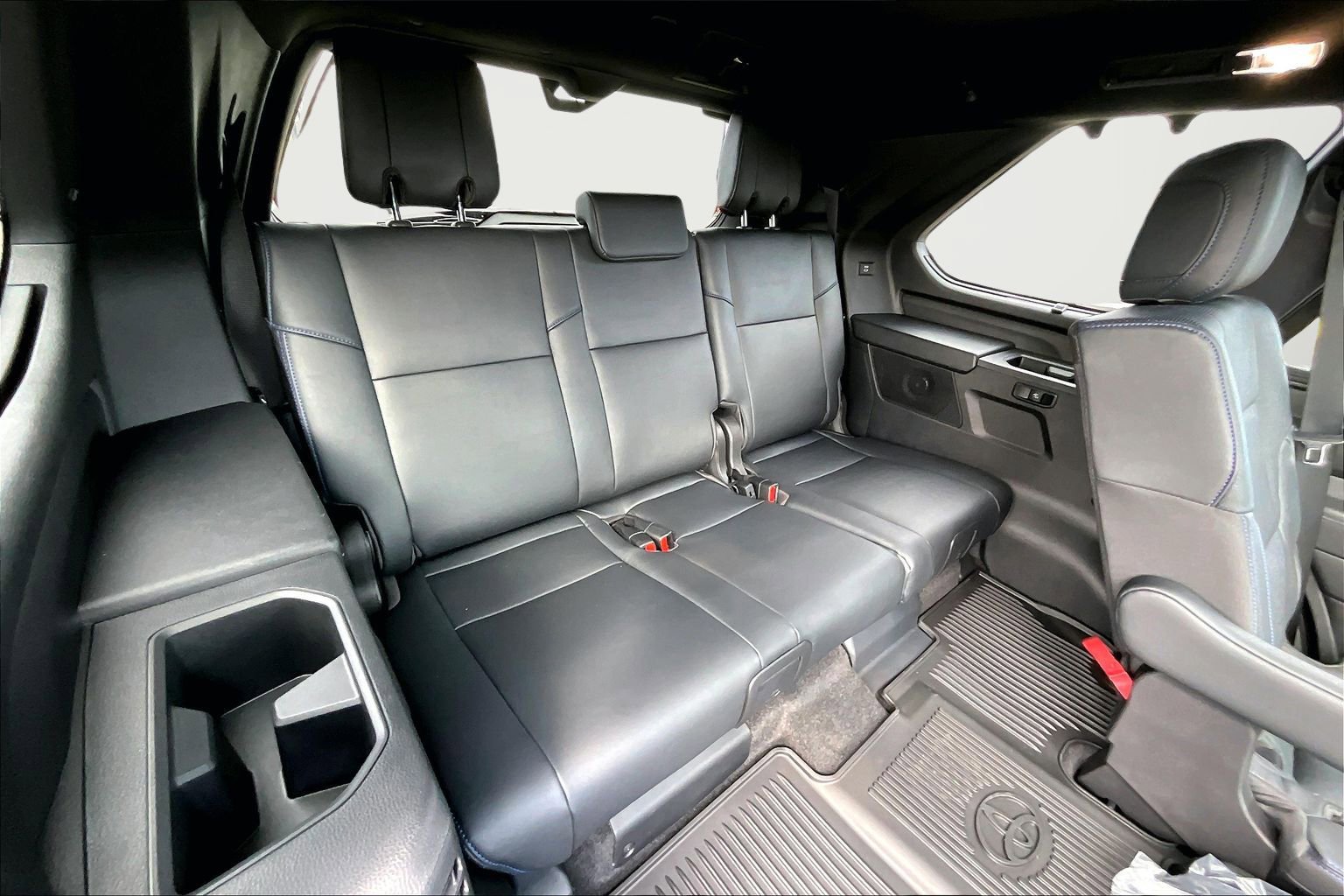 Used 2026 Toyota Sequoia Platinum w/ TRD Off-Road Package AWD/4WD image 25