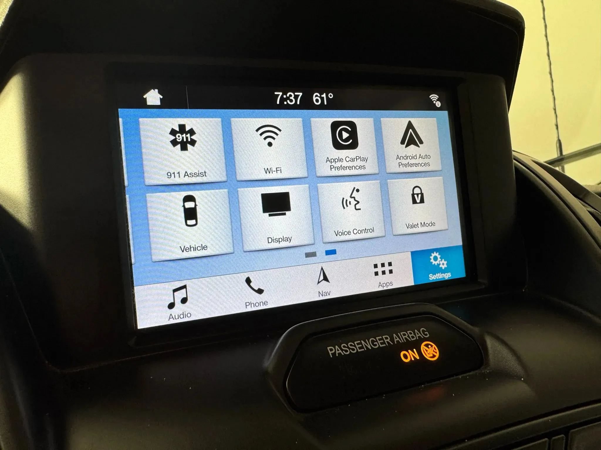 Used 2019 Ford Transit 250 148 Low Roof RWD image 18