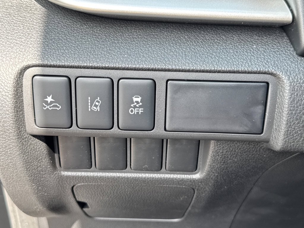 New 2026 Mitsubishi Eclipse Cross LE AWD/4WD image 18