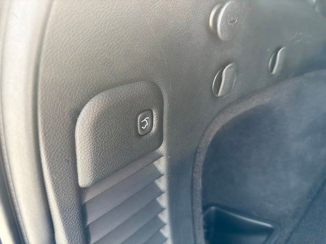 Used 2018 Jeep Grand Cherokee Overland AWD/4WD image 13