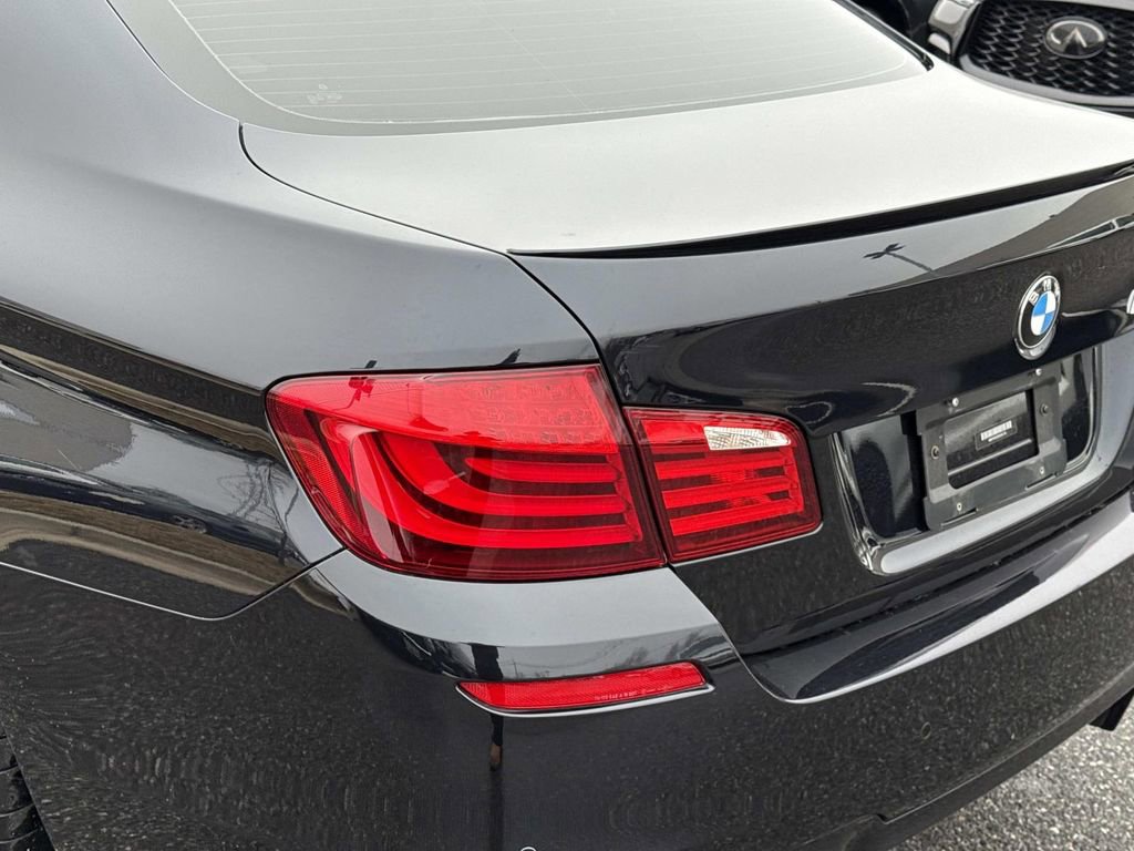 Used 2013 BMW M5 RWD image 10