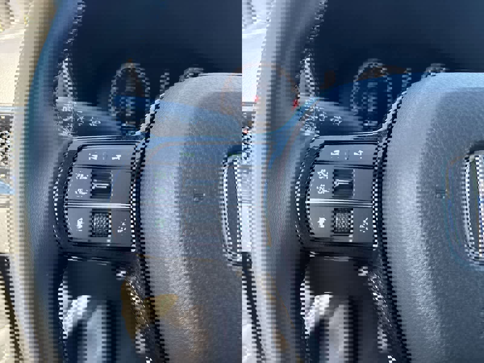 Used 2025 Honda CR-V EX-L image 28