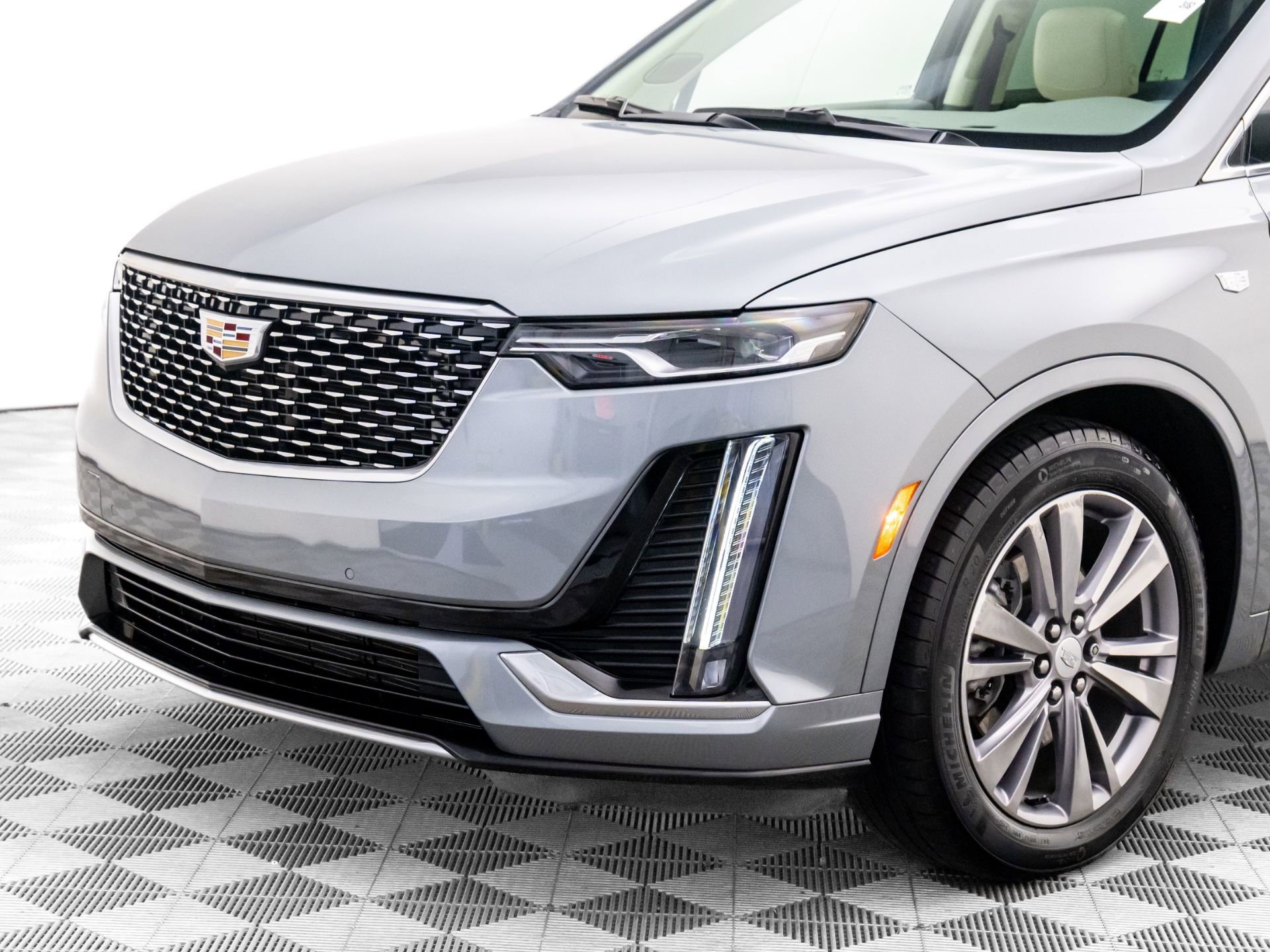 Certified 2023 Cadillac XT6 Premium Luxury image 39