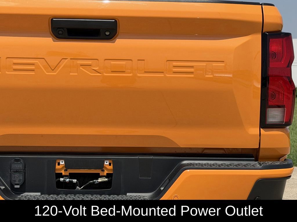 Used 2025 Chevrolet Colorado LT w/ LT Convenience Package AWD/4WD image 9