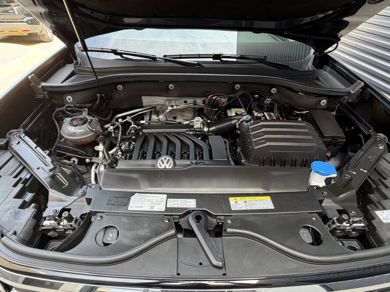 Used 2023 Volkswagen Atlas SEL AWD/4WD image 13
