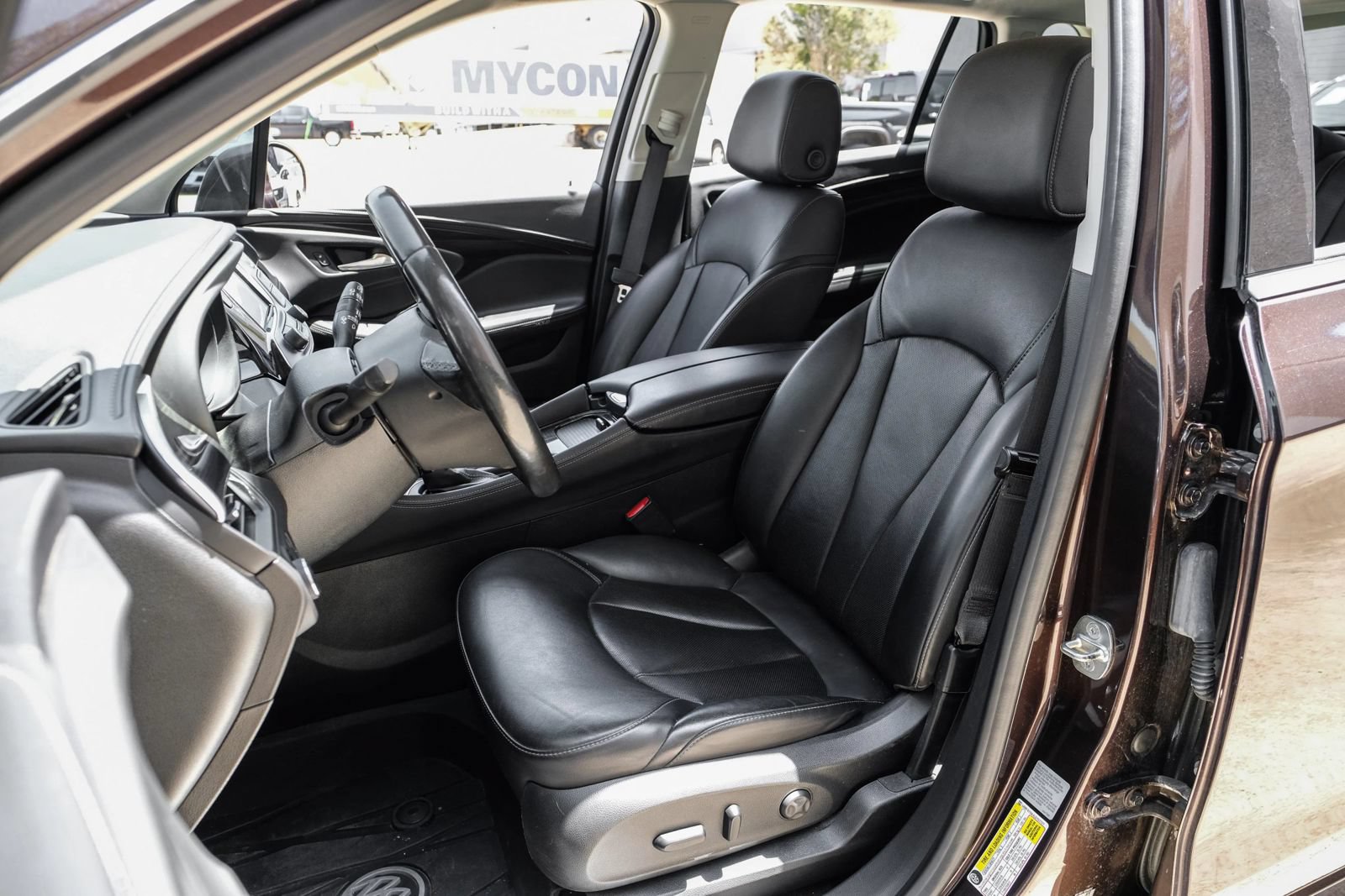 Used 2020 Buick Envision Essence AWD/4WD image 29