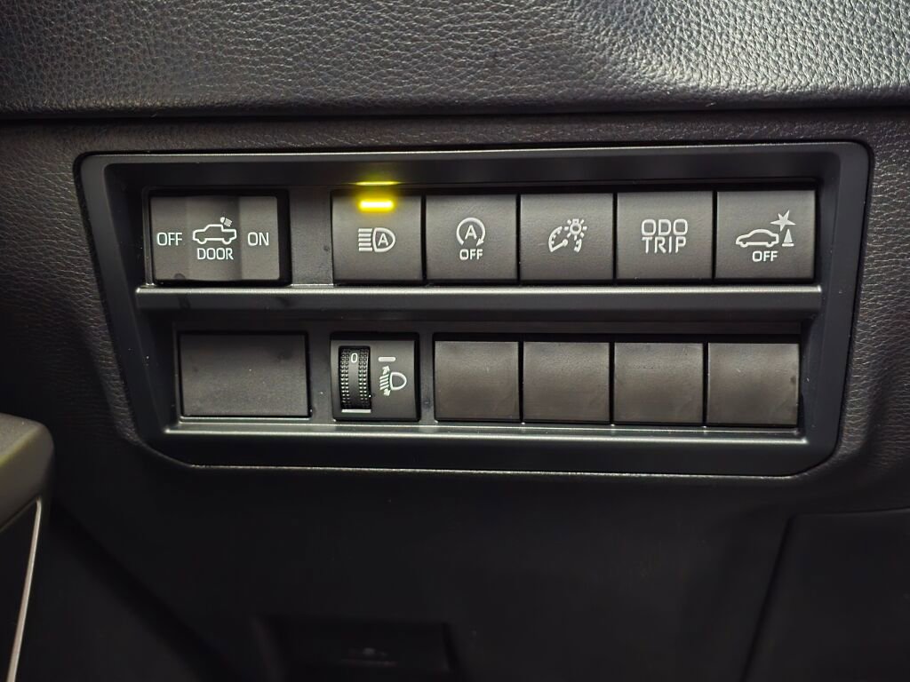 Used 2024 Toyota Tundra SR5 w/ SR5 Convenience Package image 22