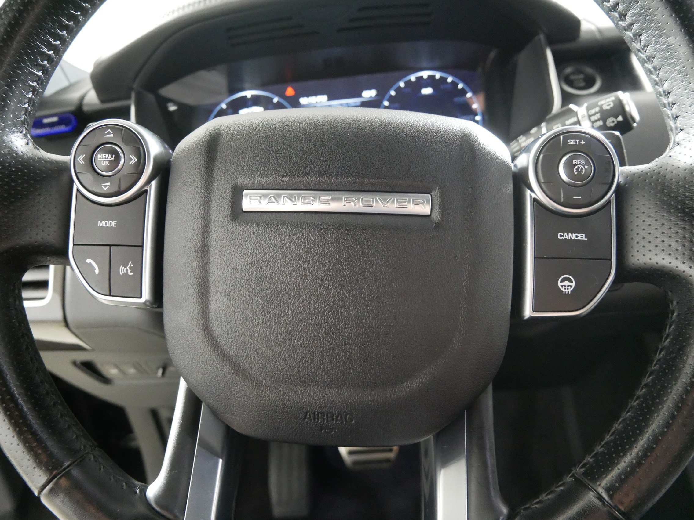 Used 2016 Land Rover Range Rover Sport Supercharged AWD/4WD image 25