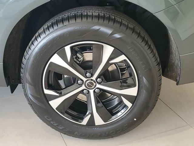 New 2026 Volvo XC60 B5 Core w/ Climate Package image 22