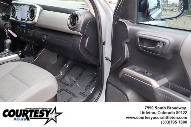 Used 2021 Toyota Tacoma SR5 RWD image 32