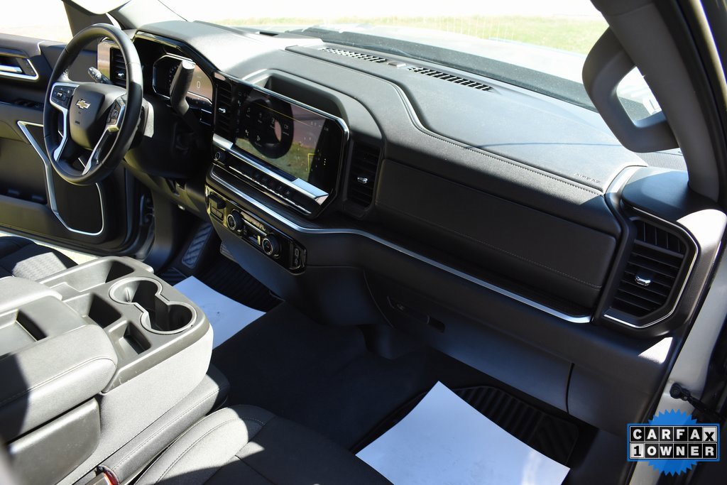 Used 2024 Chevrolet Silverado 2500 LT image 27