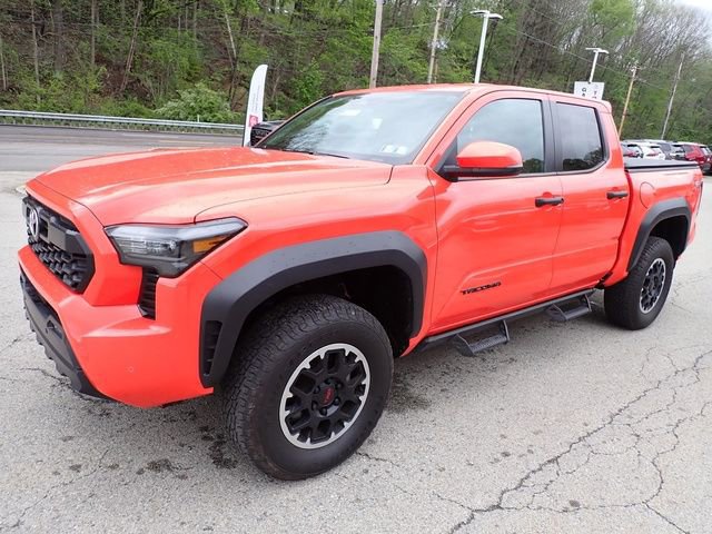 Certified 2024 Toyota Tacoma TRD Off-Road w/ TRD Off Road Upgrade Package AWD/4WD image 7