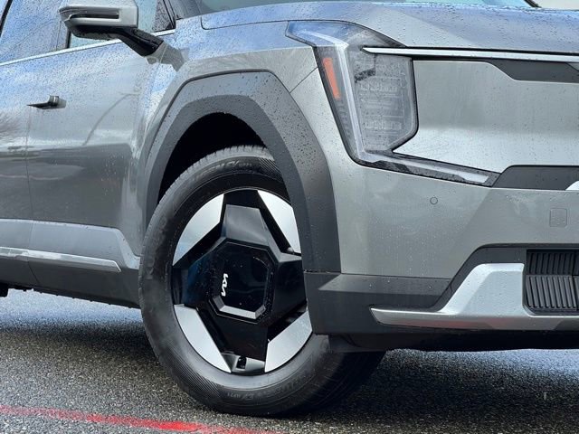 Certified 2024 Kia EV9 Wind image 2