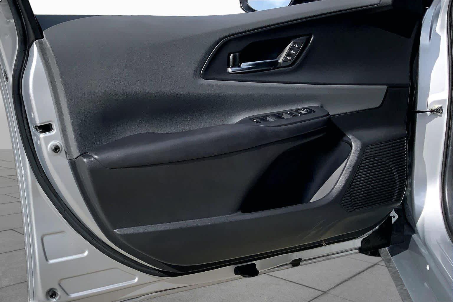 Used 2024 Toyota Prius Limited w/ Limited Premium Package FWD image 21