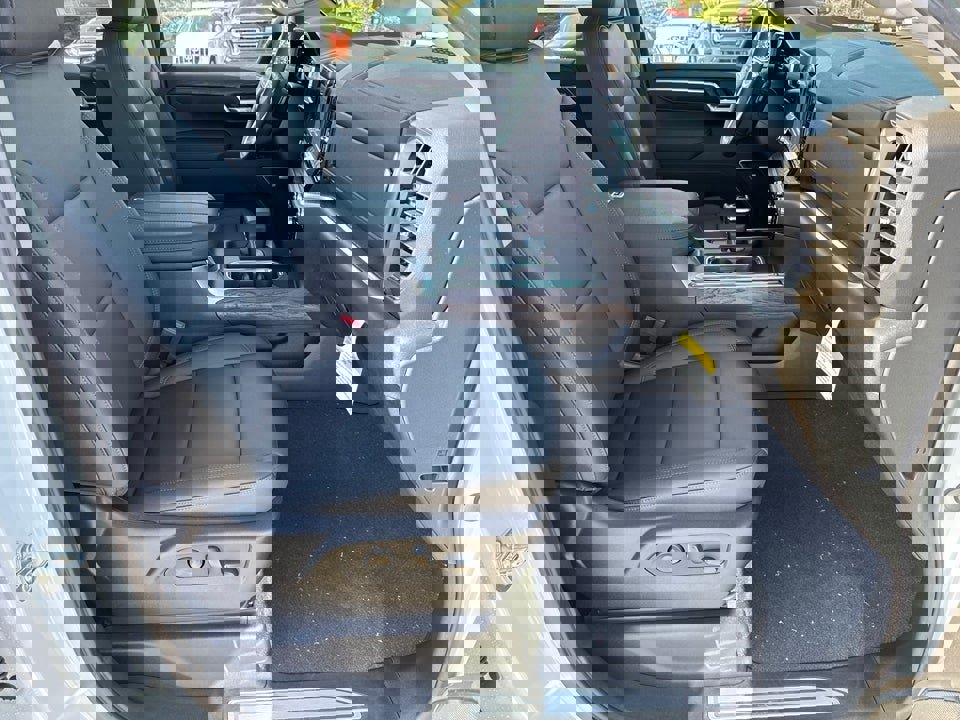 Used 2026 GMC Sierra 1500 SLT w/ SLT Premium Plus Package image 15