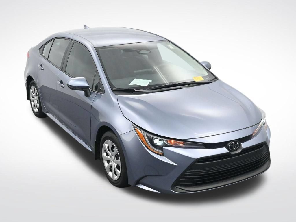 Used 2026 Toyota Corolla LE FWD image 23