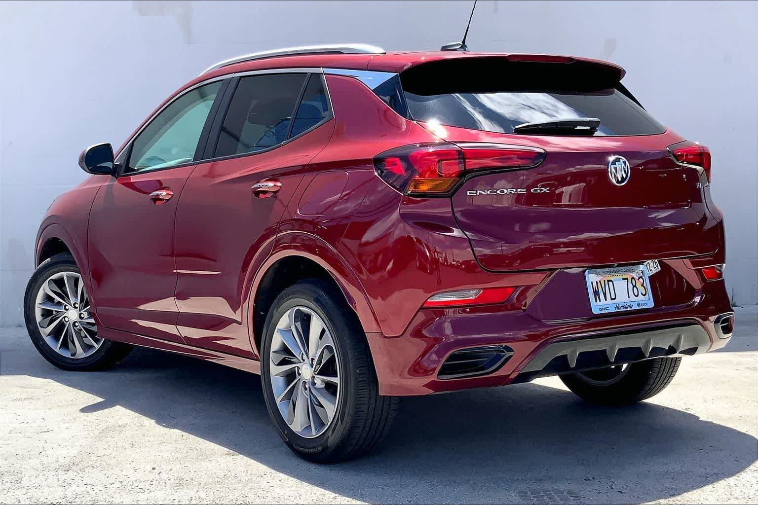 Used 2023 Buick Encore GX Select w/ Sport Touring Package FWD image 4