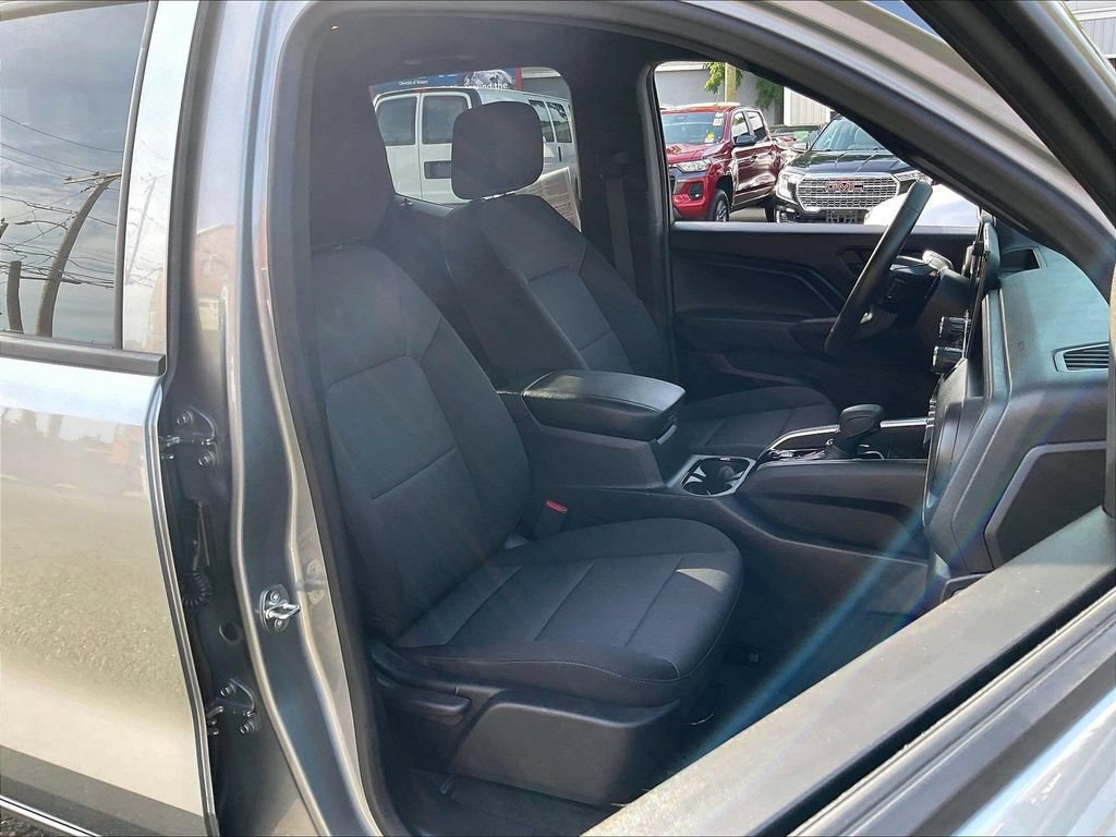 Used 2023 Chevrolet Colorado Trail Boss AWD/4WD image 11