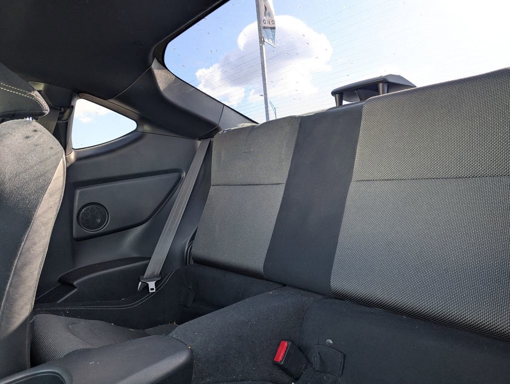 Used 2019 Toyota 86 RWD image 28